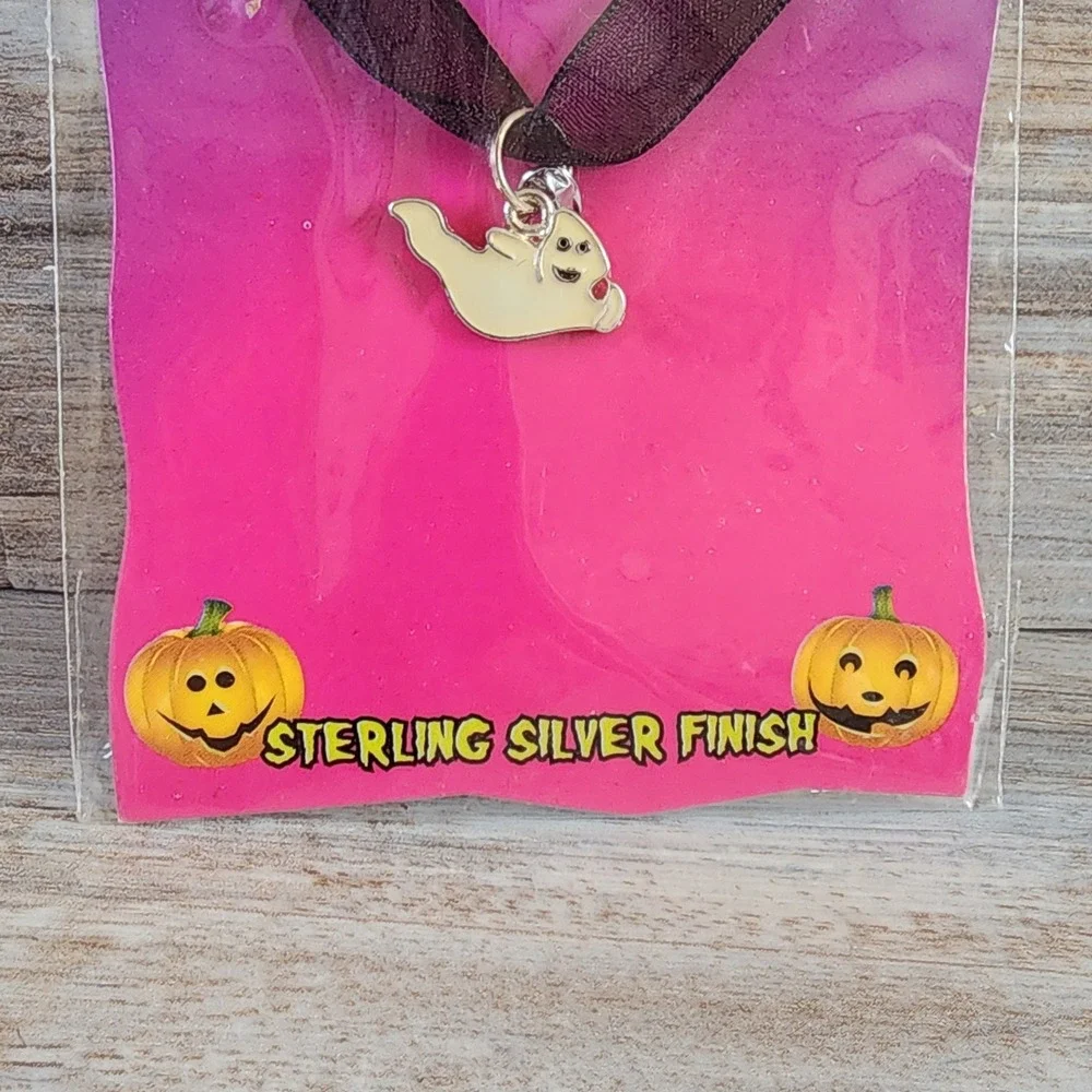 Terror Town or earring brings